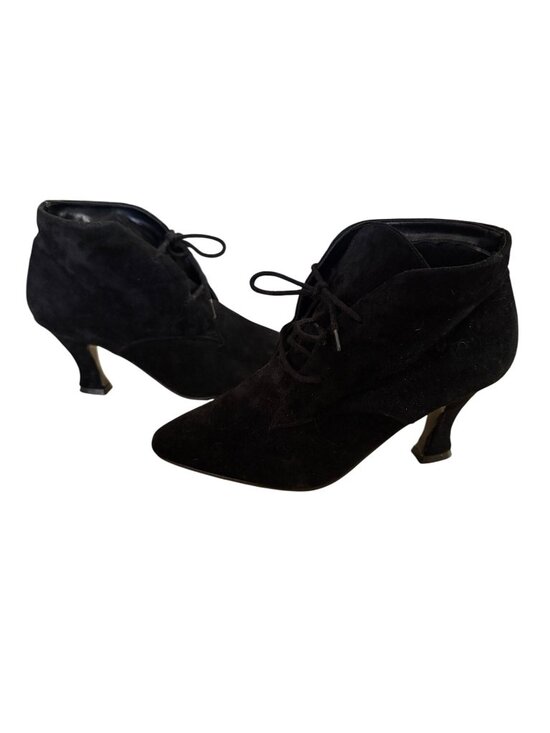 Endicott Johnson Shoes - Vintage Endicott Johnson Black Suede Lace-Up Ankle Booties With Kitten Heel